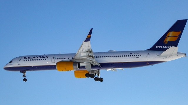 무료 다운로드 icelandair 항공 보잉 757 제트기 무료 사진은 김프 무료 온라인 이미지 편집기로 편집할 수 있습니다.