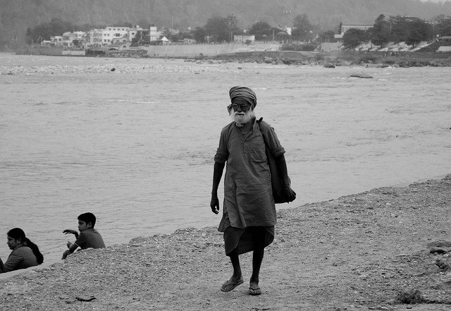 Free download india old man ganges river water free picture to be edited with GIMP free online image editor