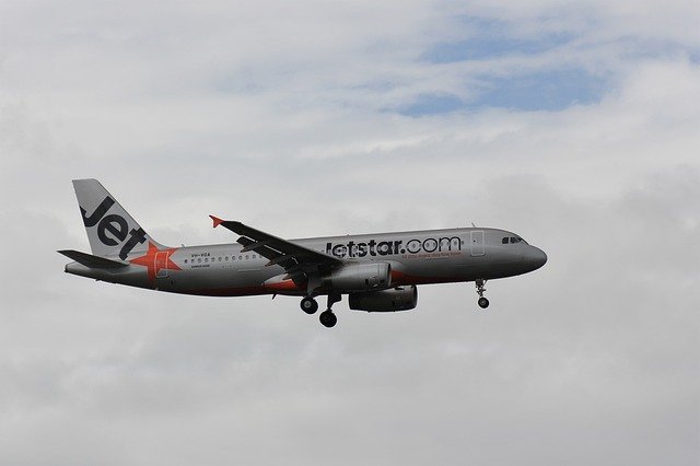 Free download jetstar landing plane aeroplane free picture to be edited with GIMP free online image editor