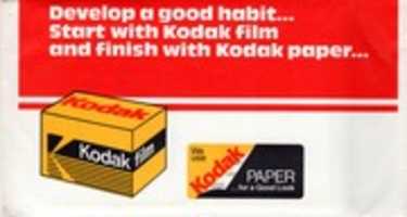 Download gratuito Kodak Paper Advertisement (1983) foto o immagine gratuita da modificare con l'editor di immagini online GIMP