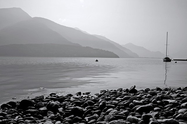 Free download lake como italy lombardy sail boat free picture to be edited with GIMP free online image editor