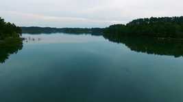 Muat turun percuma Lake Drone Fly - video percuma untuk diedit dengan editor video dalam talian OpenShot