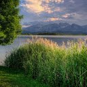 Lake mountains and grass banks  screen for extension Chrome web store in OffiDocs Chromium