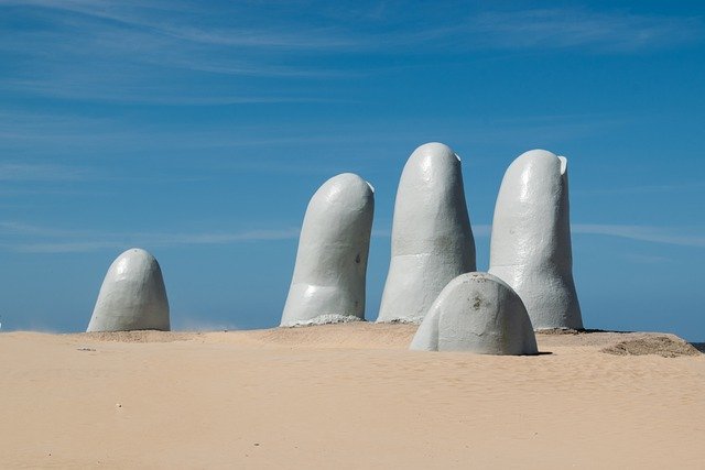 Téléchargement gratuit de la mano sculpture sable image gratuite à éditer avec l'éditeur d'images en ligne gratuit GIMP