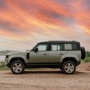 Land Rover Defender 110: A Modern Icon of Off Road Capability  screen for extension Chrome web store in OffiDocs Chromium