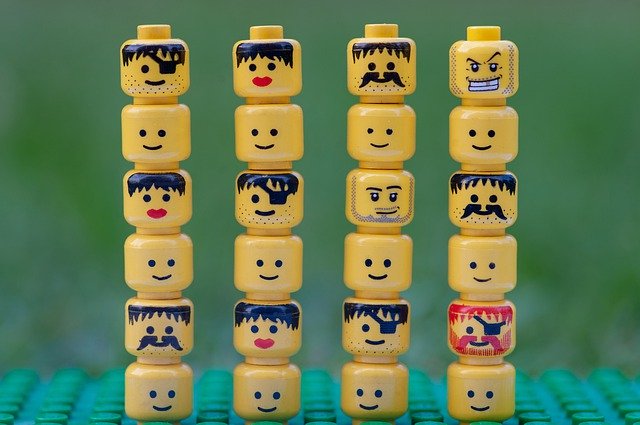 Download gratuito Lego Figures Heads - foto o immagine gratuita da modificare con l'editor di immagini online GIMP