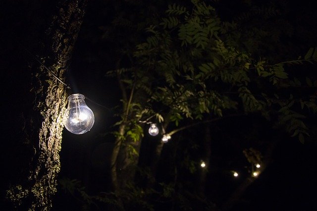 تنزيل مجاني لإضاءة صورة خالية من الطاقة في مصباح المصباح ليتم تحريرها باستخدام محرر الصور المجاني عبر الإنترنت من GIMP
