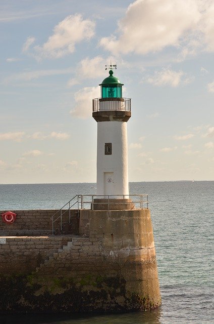 Bezpłatne pobieranie darmowego obrazu latarni morskiej Brittany Green do edycji za pomocą bezpłatnego internetowego edytora obrazów GIMP