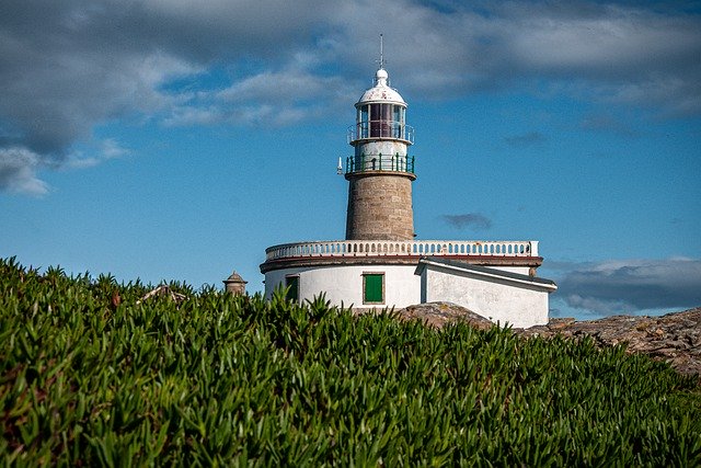 Kostenloser Download Leuchtturm Dunas de Corrubedo Coast Kostenloses Bild zur Bearbeitung mit dem kostenlosen Online-Bildeditor GIMP
