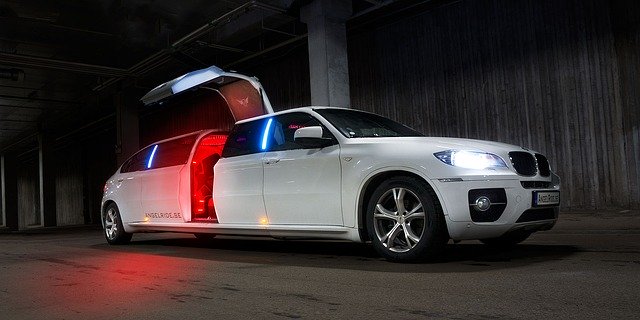 Free graphic limousine limo white luxury car to be edited by GIMP free image editor by OffiDocs