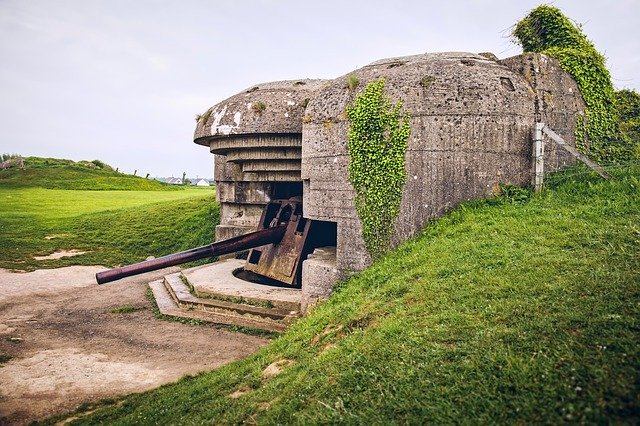 longues sur mer battery world war ii GIMP online editor free Free download longues sur mer battery world war ii free picture to be edited with GIMP free online image editor