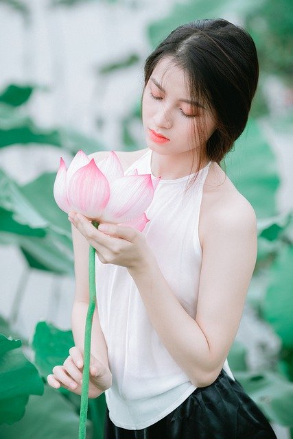 Free download lotus ai yem woman vietnamese free picture to be edited with GIMP free online image editor