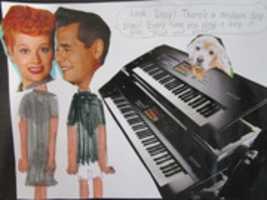 Gratis download Lucy en Ricky Ricardo met een hondenpianotoetsenbord (collage) gratis foto of afbeelding om te bewerken met GIMP online afbeeldingseditor