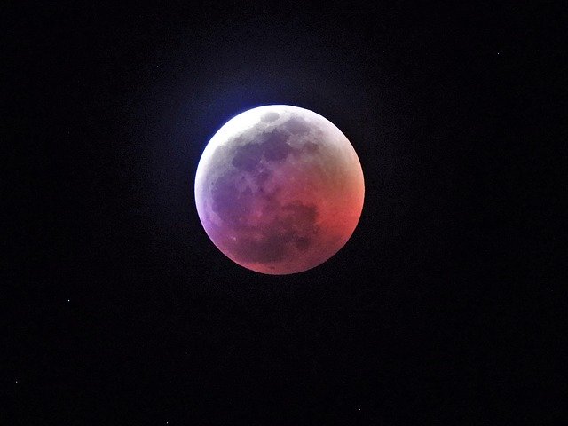 Kostenloser Download Lunar Eclipse Moon Blood kostenlose Fotovorlage zur Bearbeitung mit GIMP Online-Bildbearbeitung