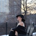 Luxurious lady  screen for extension Chrome web store in OffiDocs Chromium