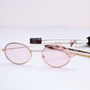 Makeup Brush and Glasses Theme  screen for extension Chrome web store in OffiDocs Chromium