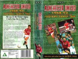 Download gratuito Manchester United 1968 1993 Football Family Tree UK VHS 1996 Foto o foto gratis di copertina da modificare con l'editor di immagini online GIMP