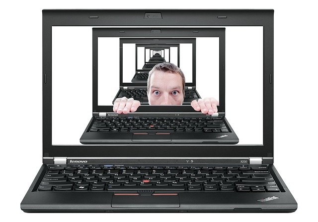 تنزيل Man Scared Hiding مجانًا - صورة مجانية أو صورة يتم تحريرها باستخدام محرر الصور عبر الإنترنت GIMP