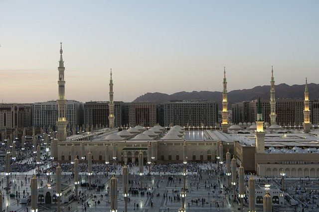 Download gratuito masjid nabawi i ve medina medina immagine gratuita da modificare con GIMP editor di immagini online gratuito