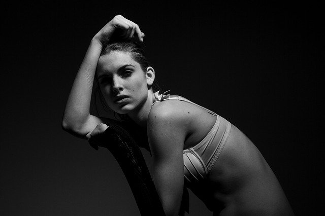 Free download model art naked bra view free picture to be edited with GIMP free online image editor