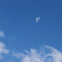 Moon and blue clouds  screen for extension Chrome web store in OffiDocs Chromium