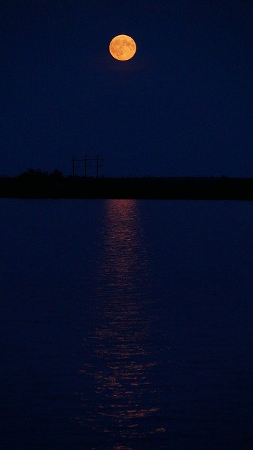 Gratis download Moon Lake Moonlight - gratis foto of afbeelding om te bewerken met GIMP online afbeeldingseditor