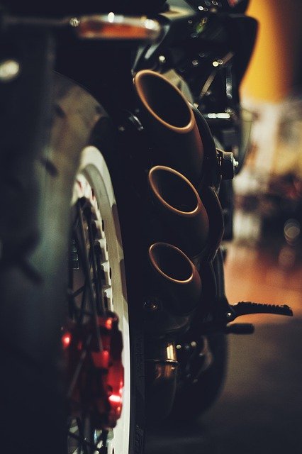 Free download moto i unload motor vehicle chrome free picture to be edited with GIMP free online image editor