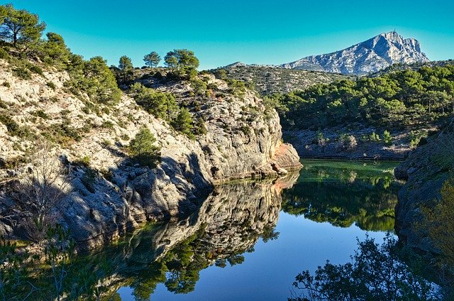 Téléchargement gratuit de l'image gratuite des rochers de l'étang du lac du barrage de montagne à éditer avec l'éditeur d'images en ligne gratuit GIMP