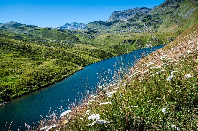 Bezpłatne pobieranie górskiego jeziora alpy natura darmowe zdjęcie do edycji za pomocą bezpłatnego internetowego edytora obrazów GIMP
