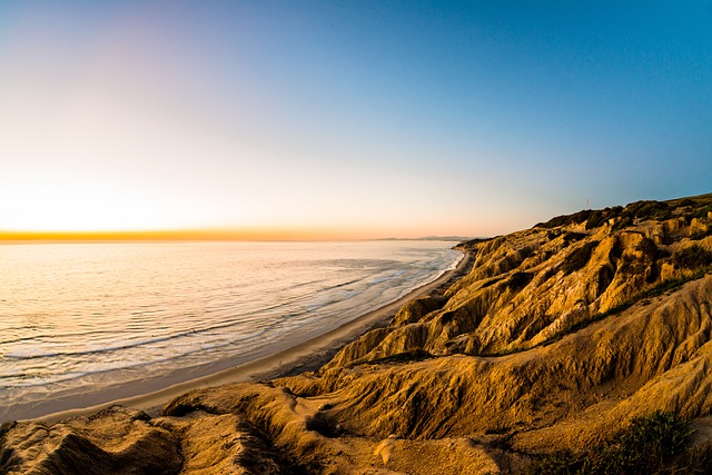 Gratis download berg rivier zonsondergang zee lucht gratis foto om te bewerken met GIMP gratis online afbeeldingseditor