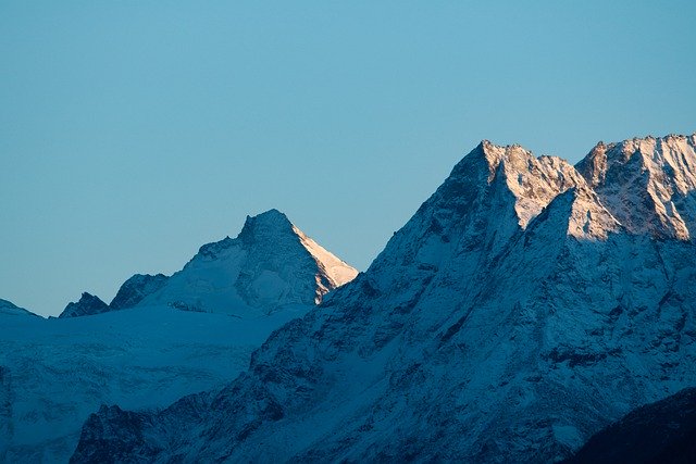 免费下载阿尔卑斯山日落山顶免费图片，使用 GIMP 免费在线图像编辑器进行编辑