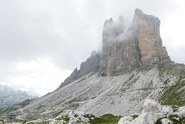 Скачать бесплатно горы пик облака вершина бесплатно изображение для редактирования с помощью бесплатного онлайн-редактора изображений GIMP