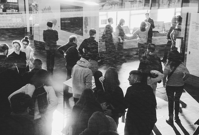 Free download museum people visitors group free picture to be edited with GIMP free online image editor