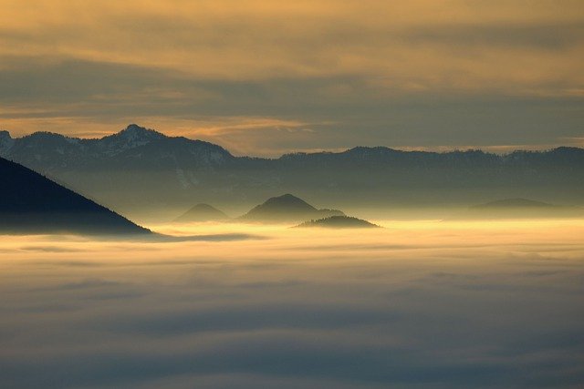 Scarica gratis l'immagine della nebbia del paesaggio della natura da modificare con l'editor di immagini online gratuito di GIMP