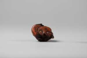 Tải xuống miễn phí Netsuke of Hotei and Bag with Fan Ảnh hoặc ảnh miễn phí được chỉnh sửa bằng trình chỉnh sửa ảnh trực tuyến GIMP