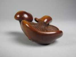 Безкоштовно завантажте безкоштовну фотографію або малюнок Netsuke of Mushrooms для редагування за допомогою онлайн-редактора зображень GIMP