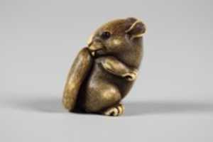 تنزيل Netsuke of Squirrel مجانًا للصور أو الصورة ليتم تحريرها باستخدام محرر الصور عبر الإنترنت GIMP