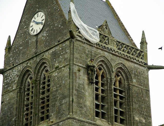 Téléchargement gratuit du parachute d'atterrissage de normandie le 44 juin image gratuite à éditer avec l'éditeur d'images en ligne gratuit GIMP