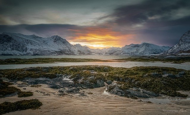 Bezpłatne pobieranie norwegii zachód słońca śnieg gimsoy darmowe zdjęcie do edycji za pomocą bezpłatnego edytora obrazów online GIMP