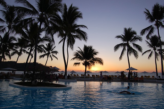 Muat turun percuma gambar percuma nosy bee madagascar palms sunset untuk diedit dengan editor imej dalam talian percuma GIMP