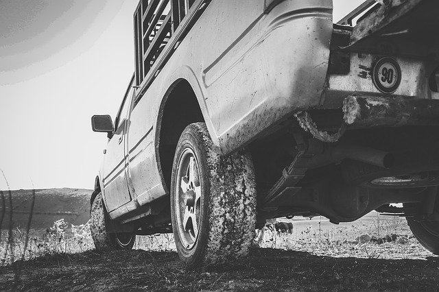 Free download off road 4x4 car extreme adventure free picture to be edited with GIMP free online image editor
