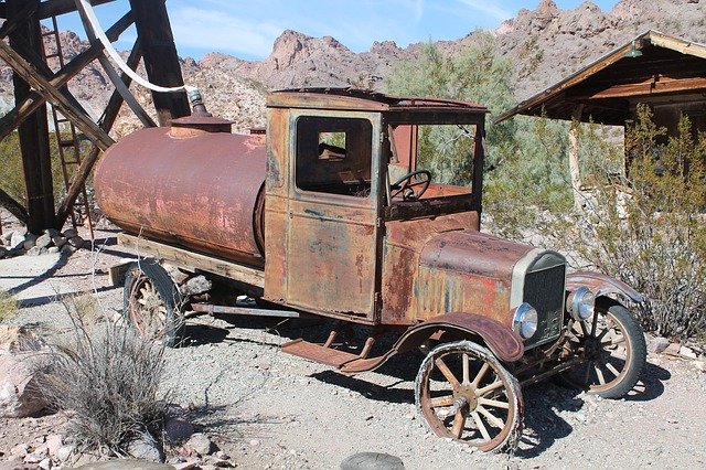 Descargue gratis la imagen gratuita de old car rusty car usa nevada para editar con el editor de imágenes en línea gratuito GIMP