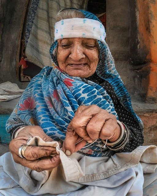 Free download old woman sewing craft bedouin free picture to be edited with GIMP free online image editor