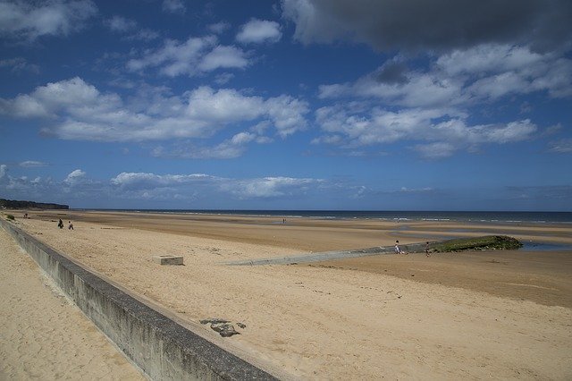 Free download omaha beach normandy france soldier free picture to be edited with GIMP free online image editor