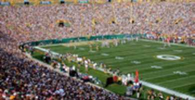 Free download Packers Game free photo or picture to be edited with GIMP online image editor