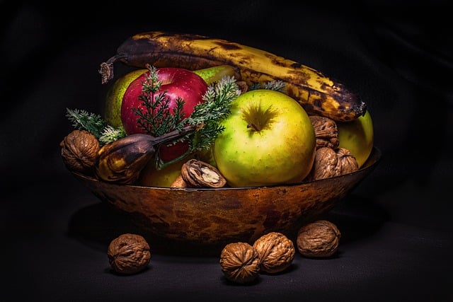 הורדה חינם ציור פירות אגוזי מלך אוכל תמונה בחינם לעריכה עם עורך תמונות מקוון חינמי של GIMP