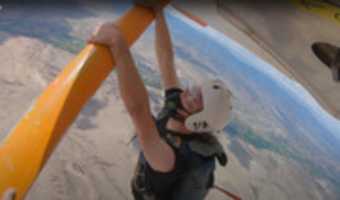 Gratis download Parachute jump, juli 2020 gratis foto of afbeelding om te bewerken met GIMP online afbeeldingseditor