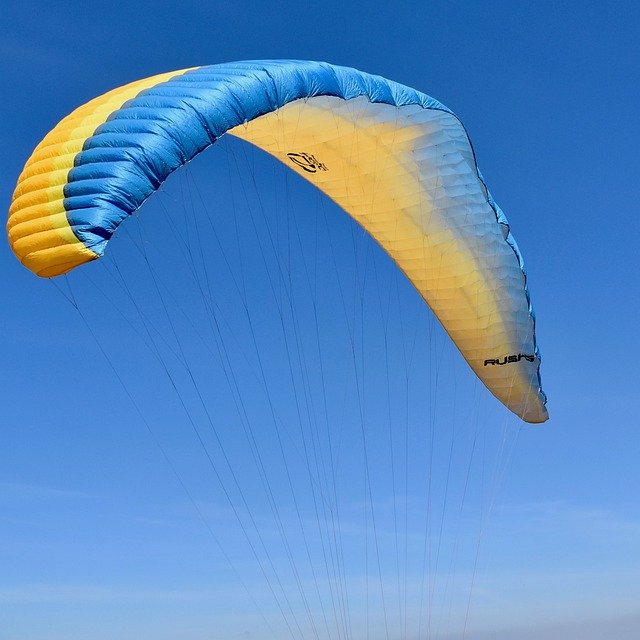 Descărcare gratuită Paragliding Paraglider Wing - șablon foto gratuit pentru a fi editat cu editorul de imagini online GIMP