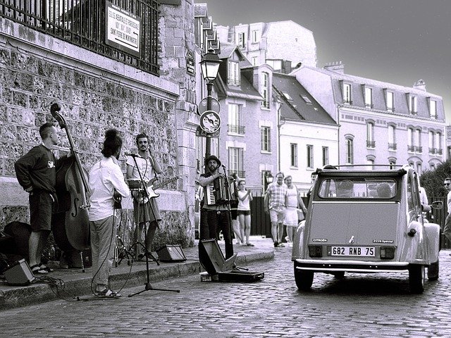 免费下载巴黎蒙马特街头音乐免费图片以使用 GIMP 免费在线图像编辑器进行编辑