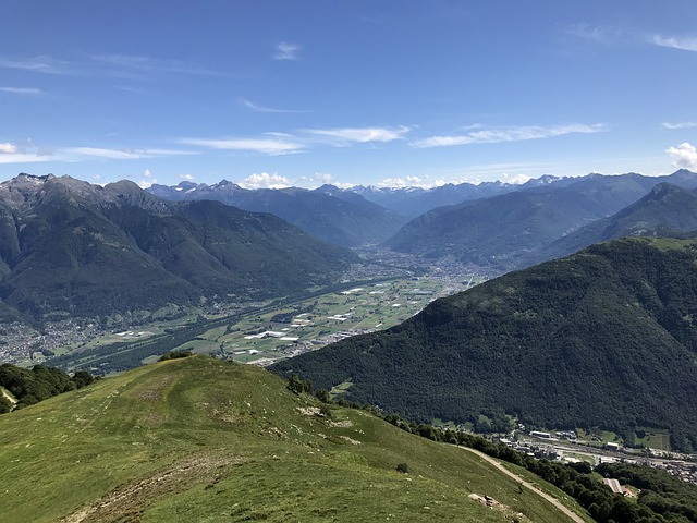 Bezpłatne pobieranie piano di magadino Alpine Route Alps darmowe zdjęcie do edycji za pomocą darmowego edytora obrazów online GIMP
